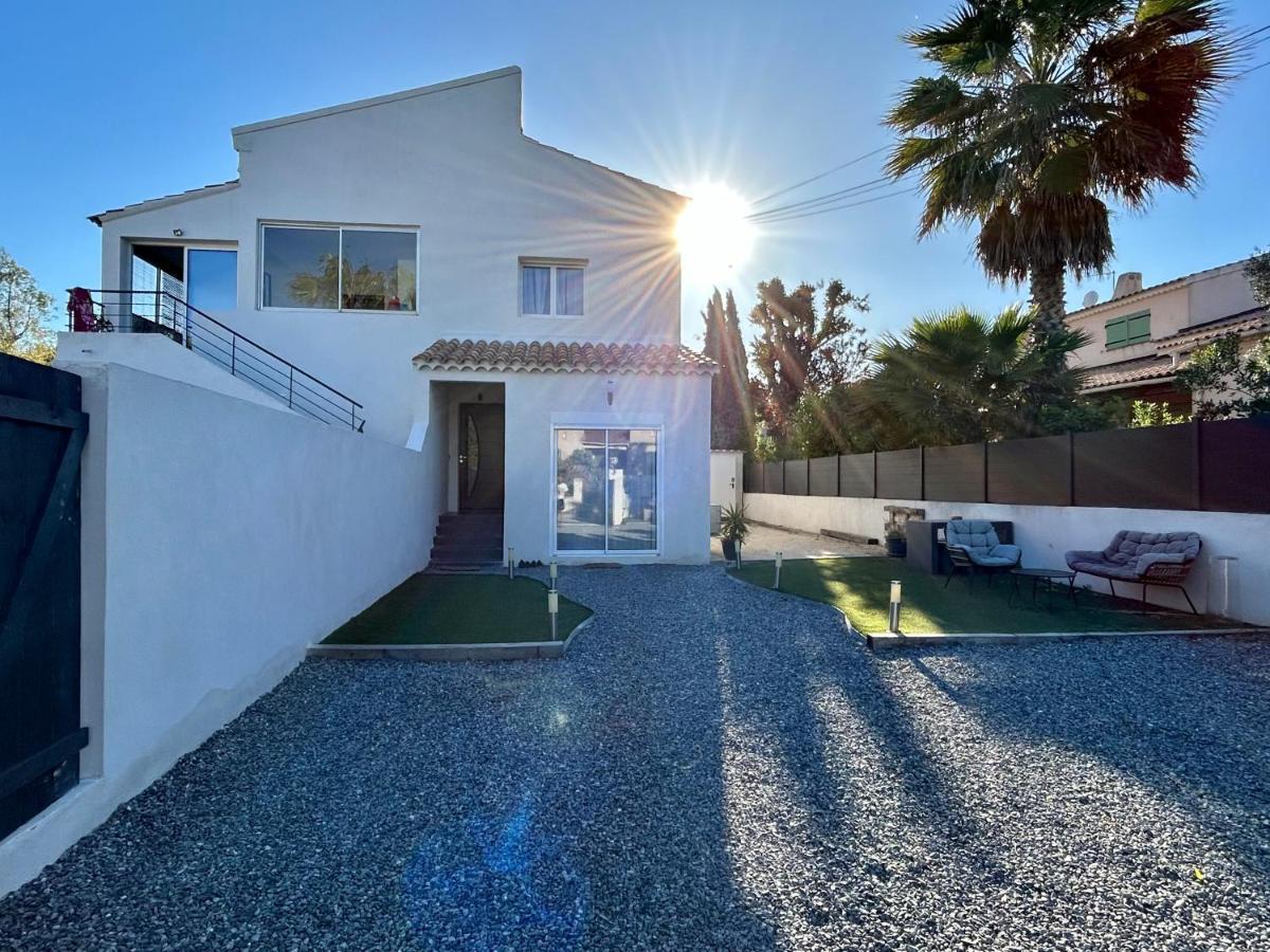 Charmant Studio Dans Villa - Parking - Jardin ลาแซน-ซูร์-แมร์ ภายนอก รูปภาพ